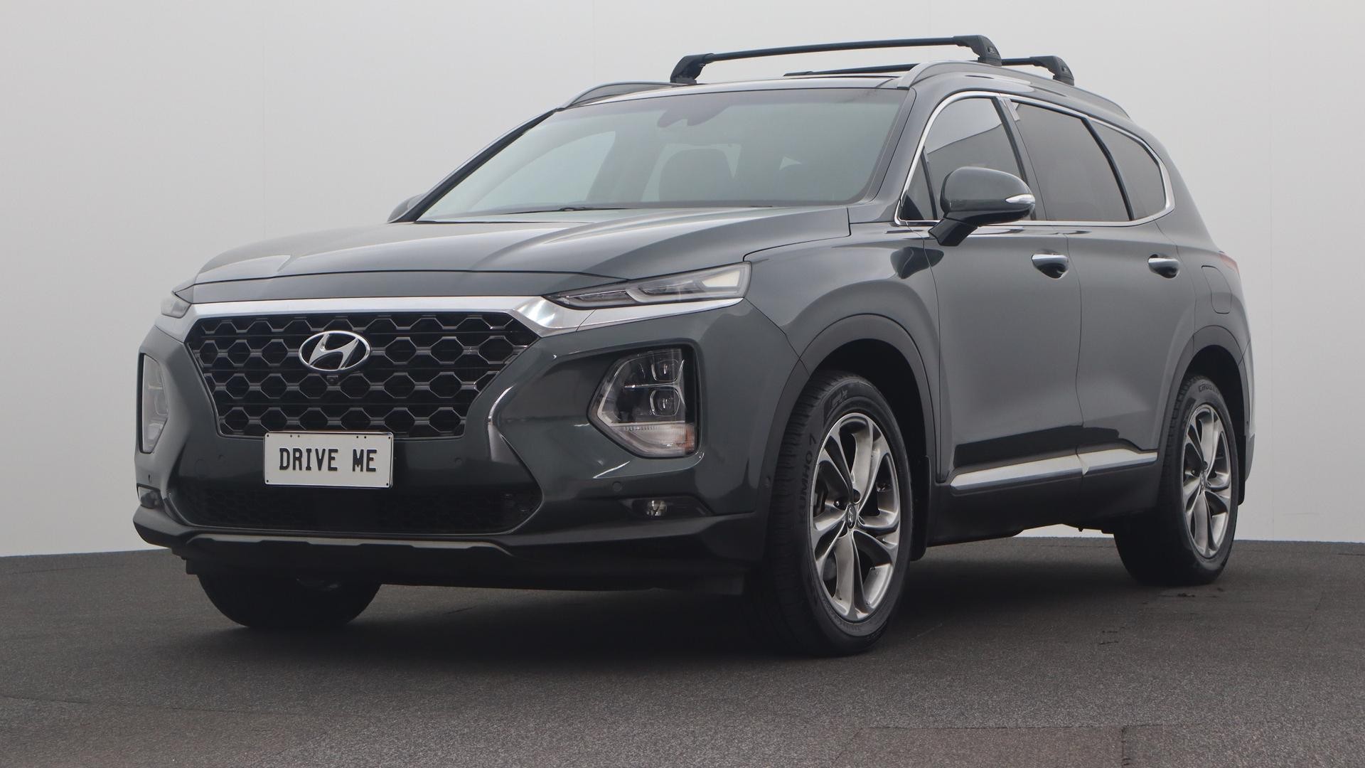 Hyundai Santa Fe image 1