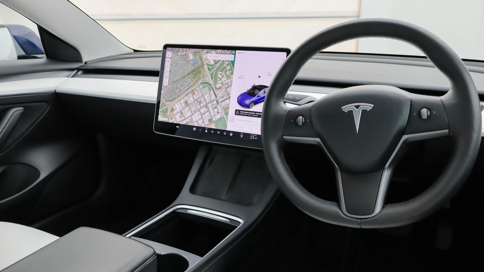 Tesla Model 3 image 4