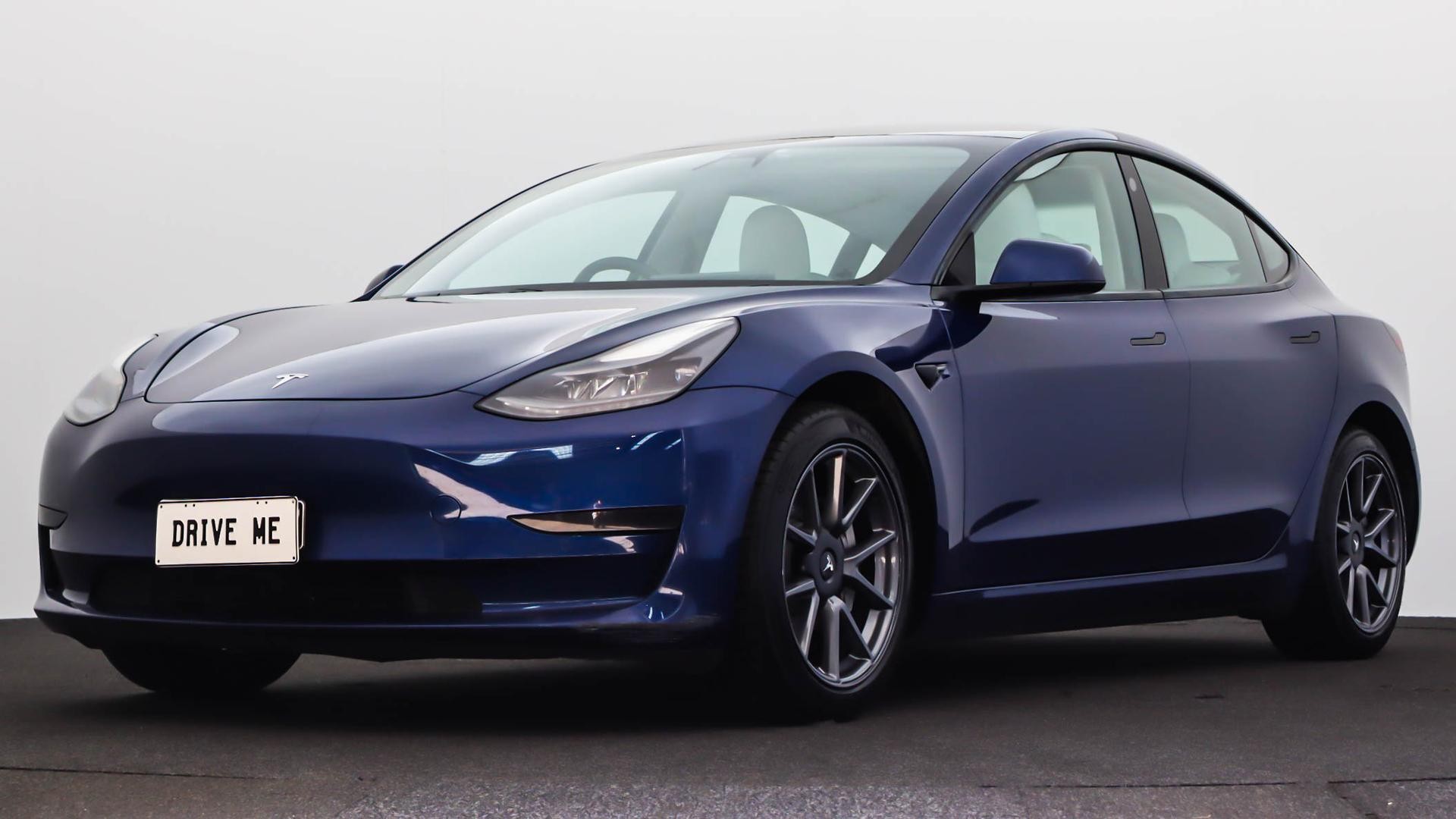 Tesla Model 3 image 1