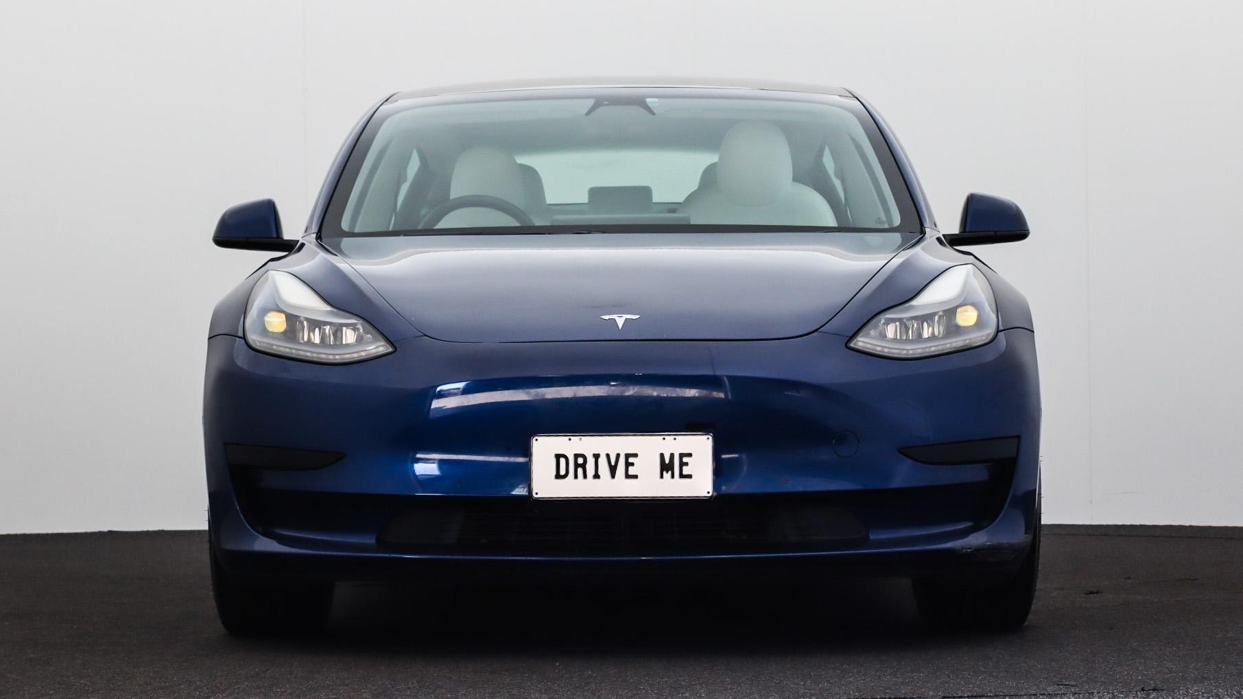 Tesla Model 3 image 2
