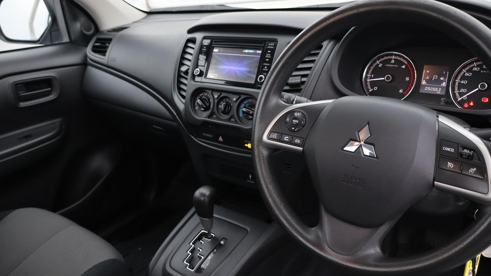 Mitsubishi Triton image 4