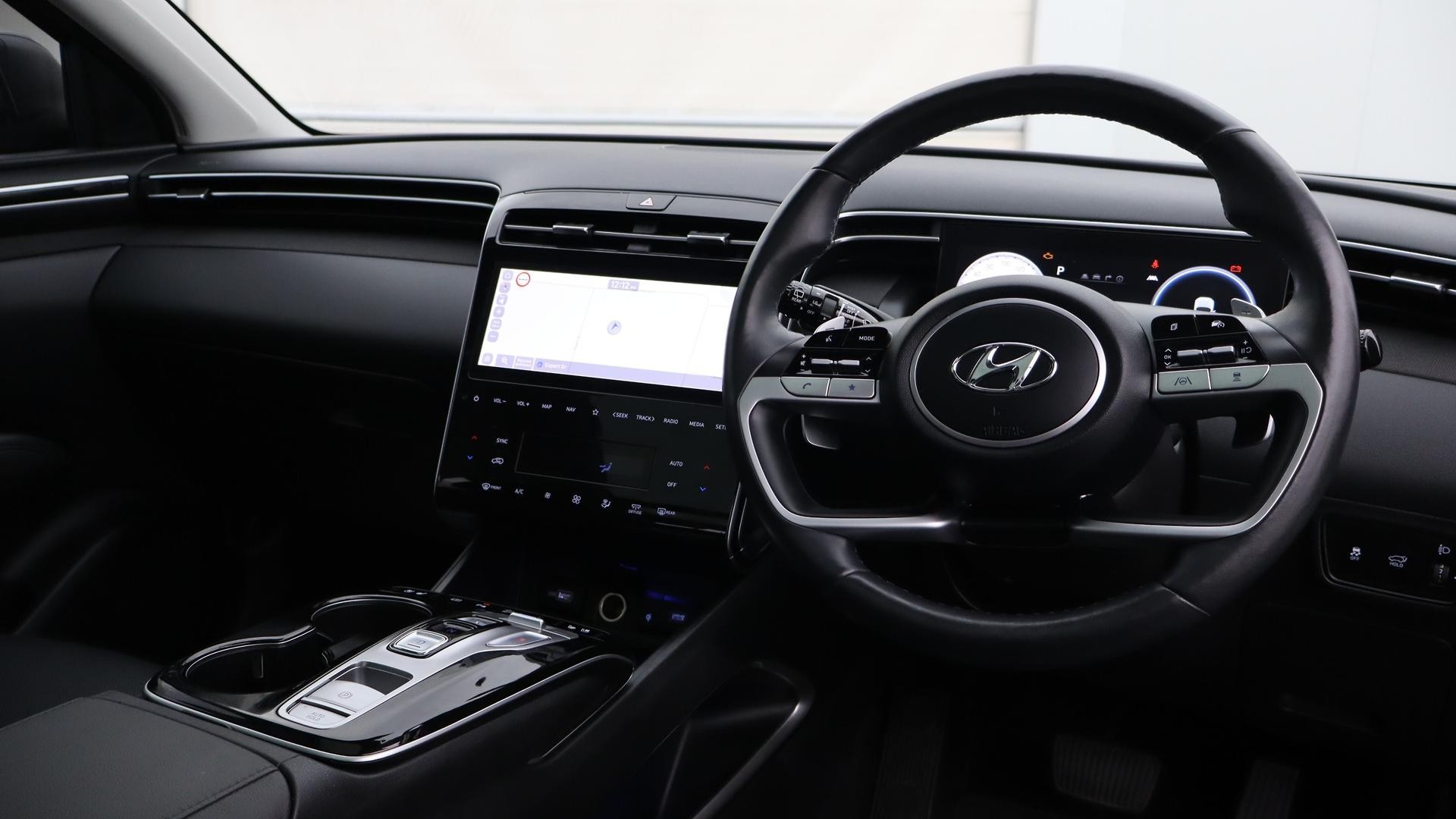 Hyundai Tucson image 4