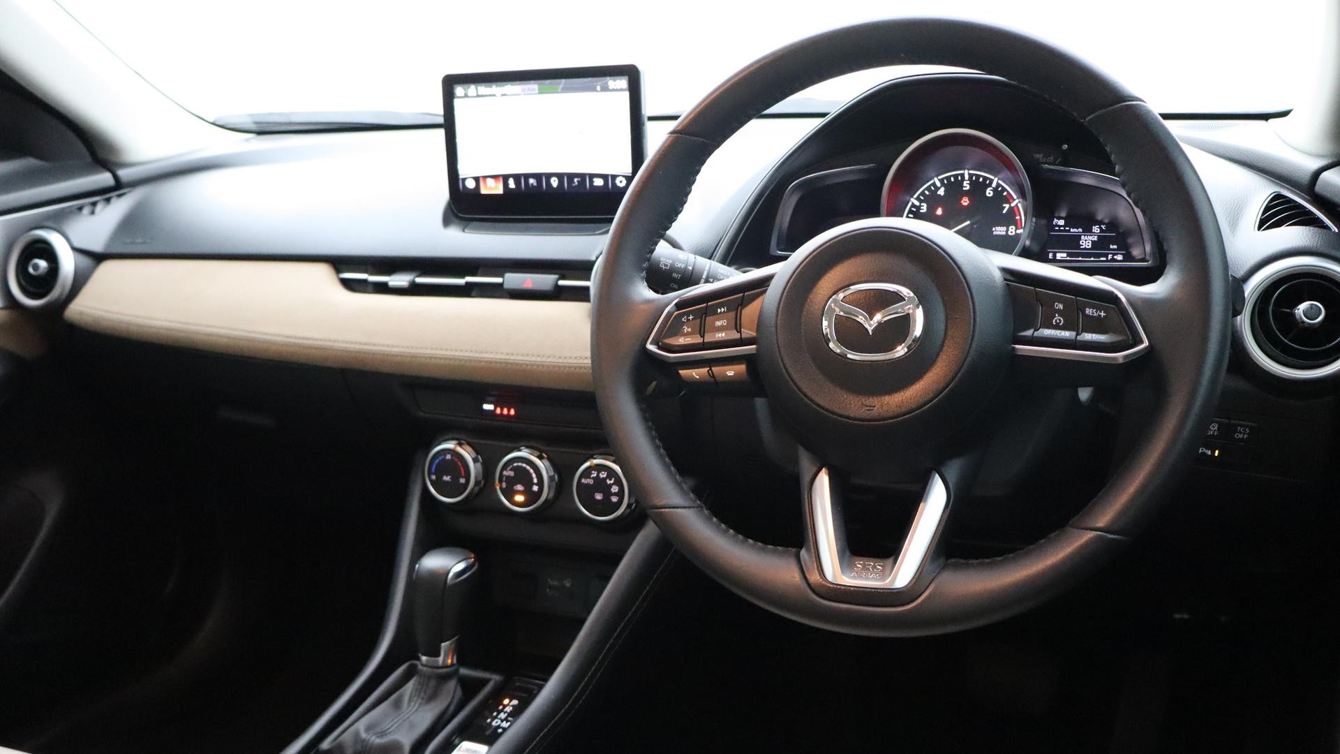 Mazda Cx-3 image 4