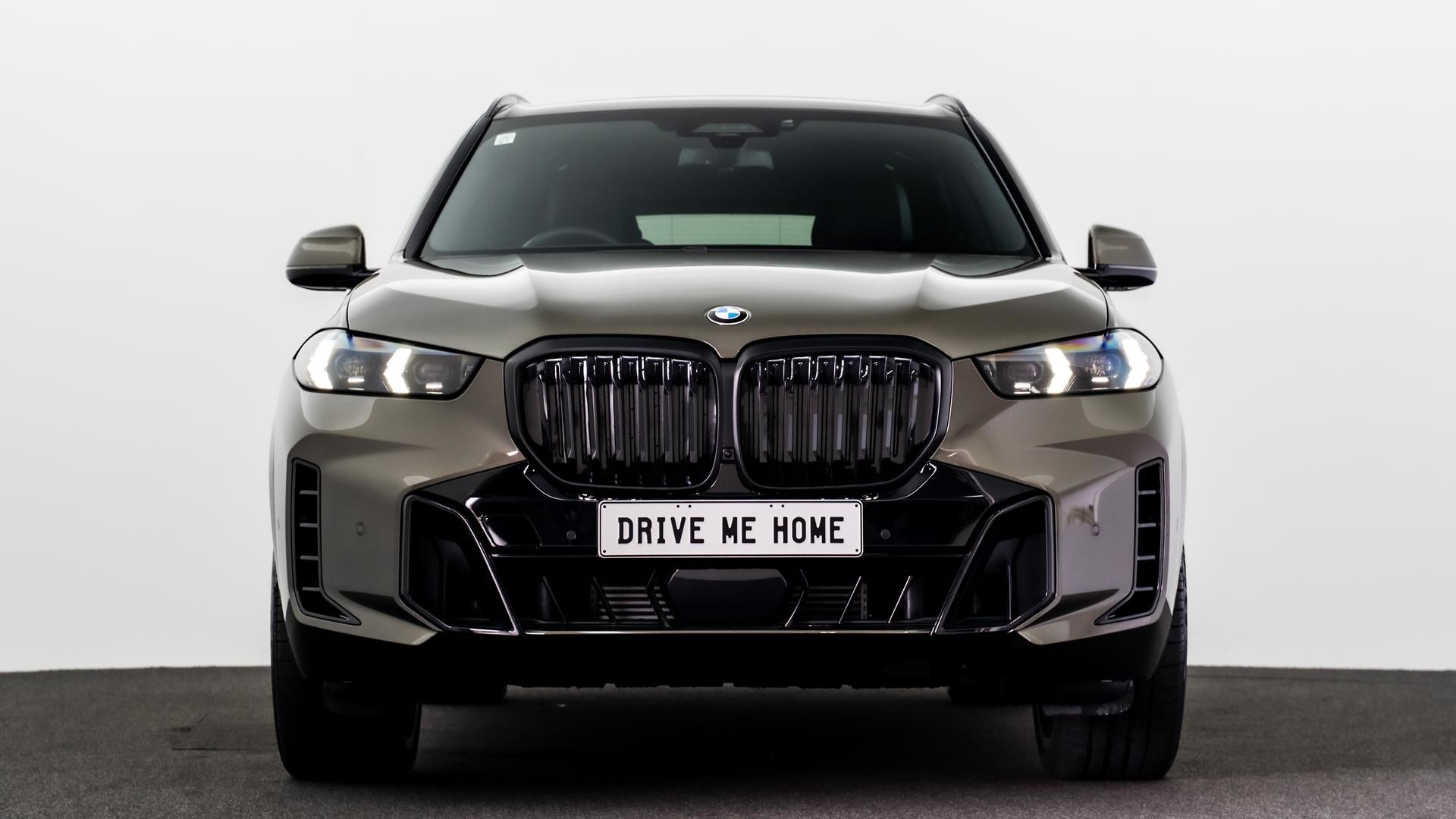 BMW X5 image 2