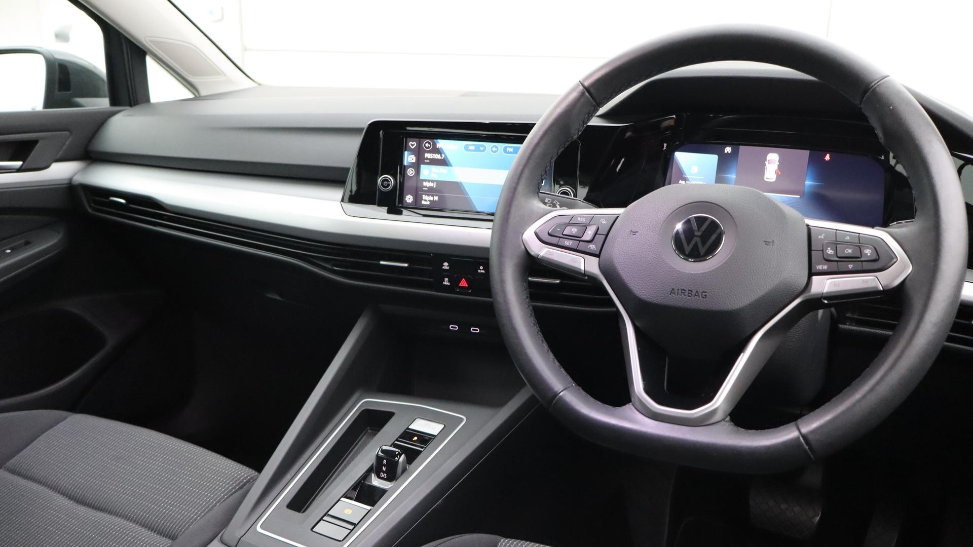 Volkswagen Golf image 4