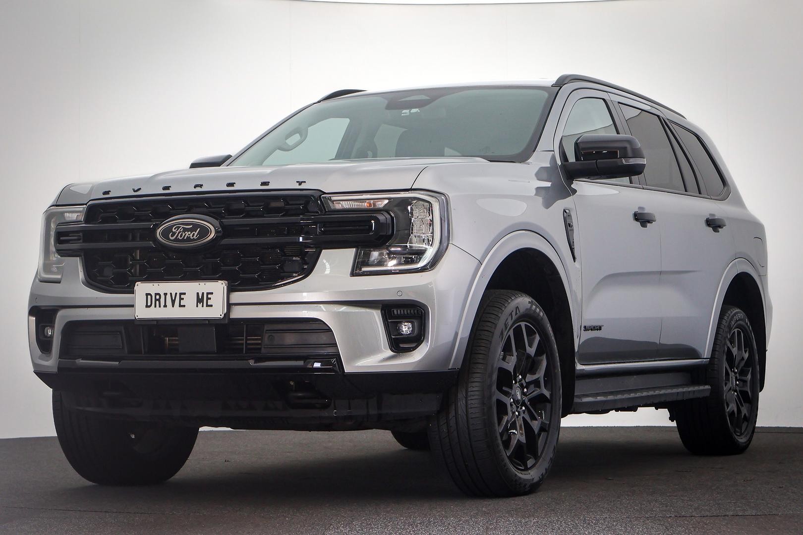 Ford Everest image 1