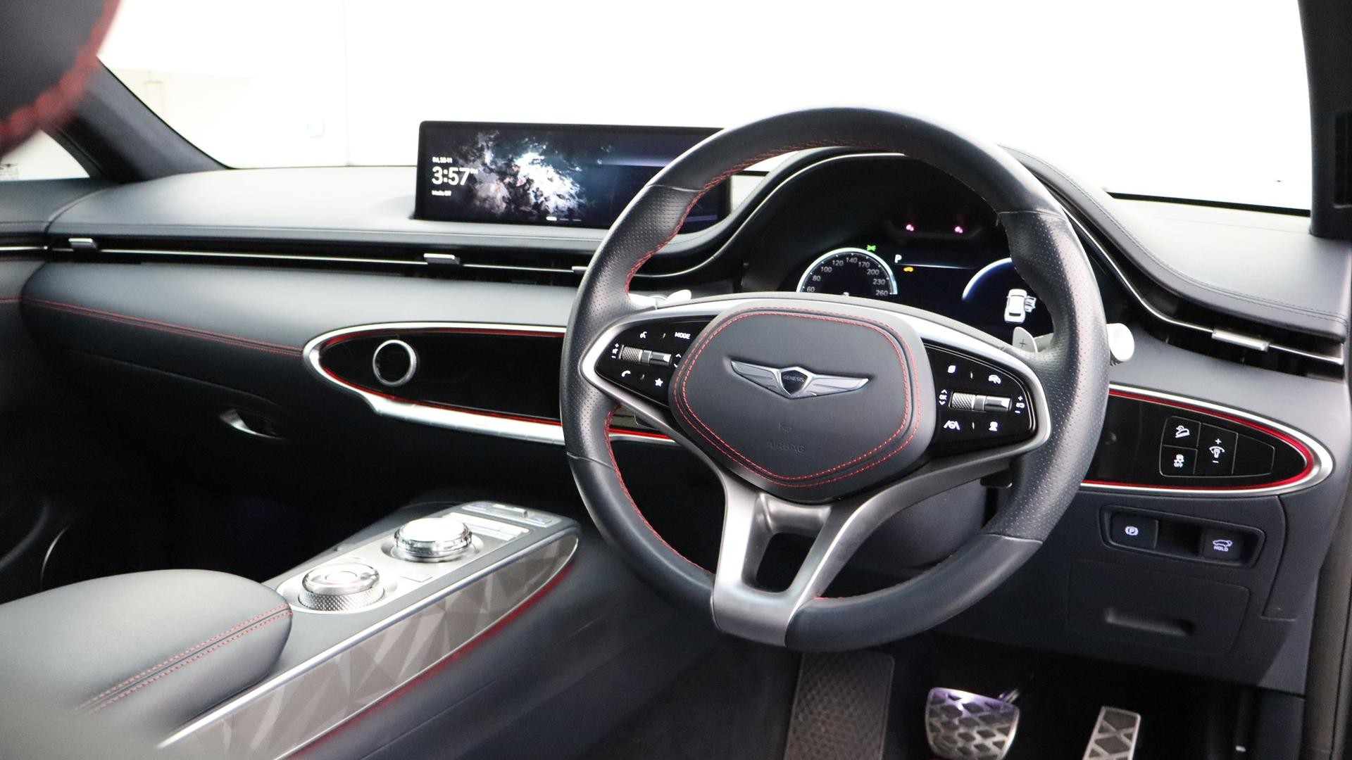 Genesis Gv70 image 4