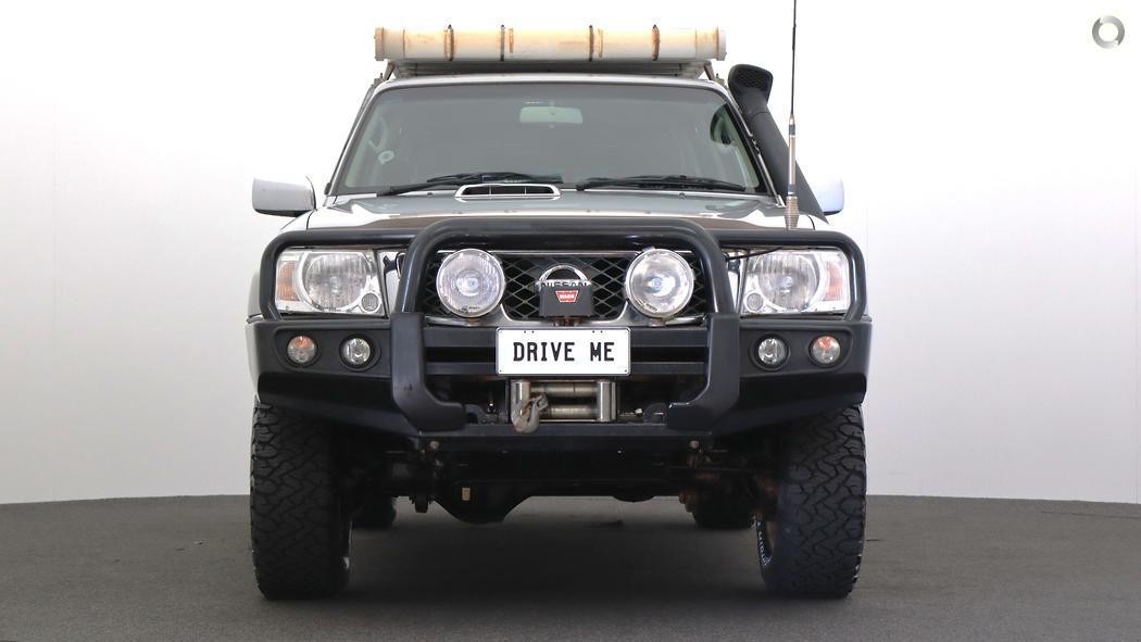 Nissan Patrol image 2