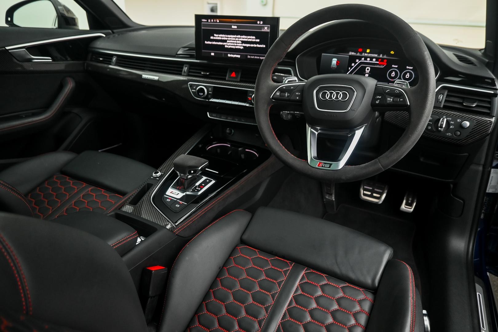 Audi Rs4 image 4
