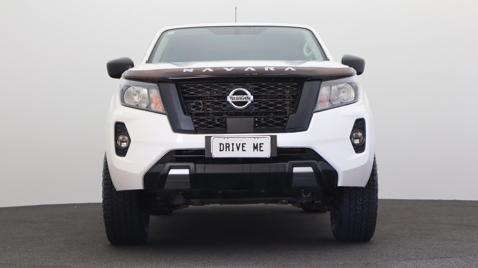 Nissan Navara image 2