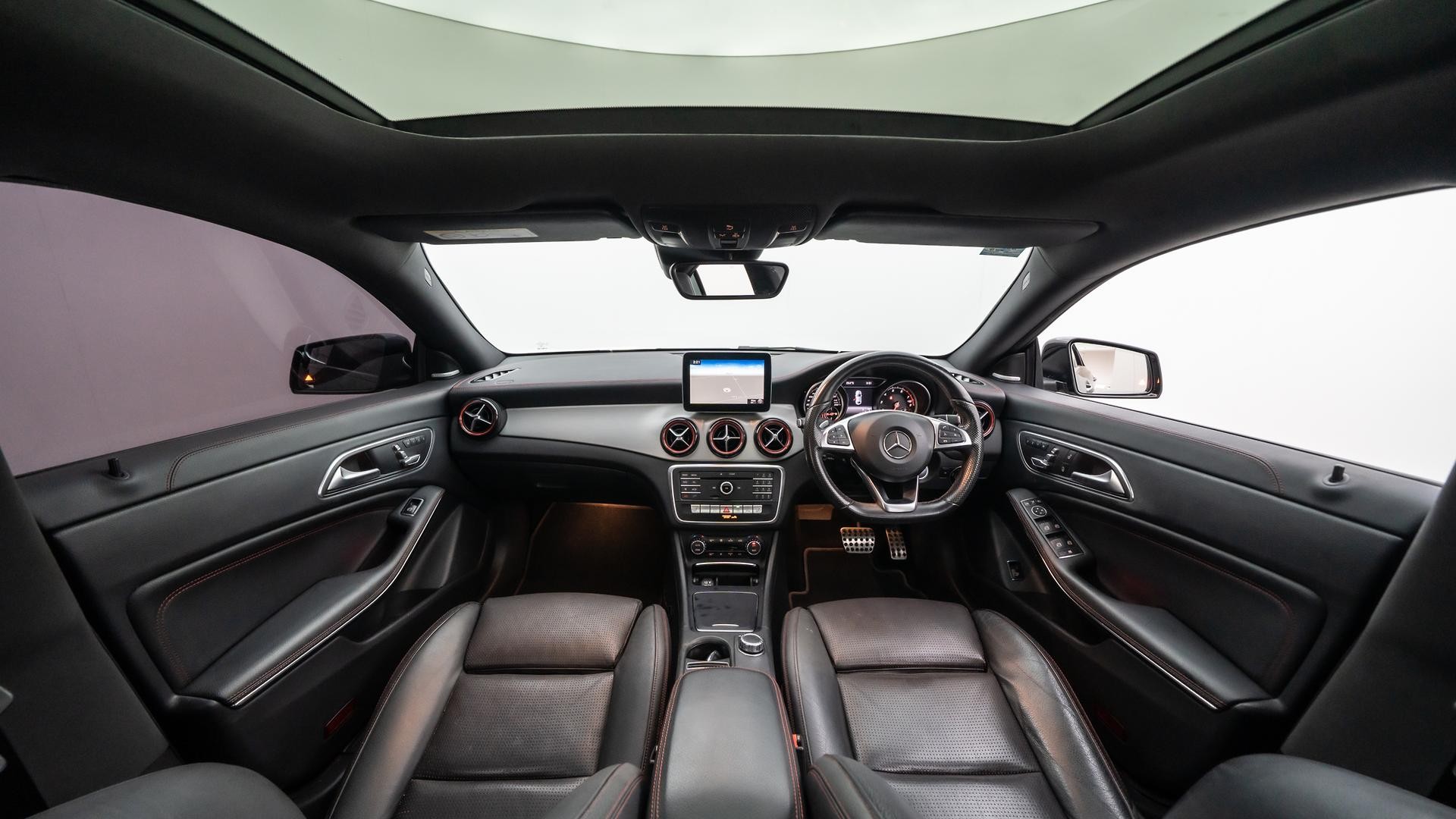 Mercedes Benz Cla-class image 4