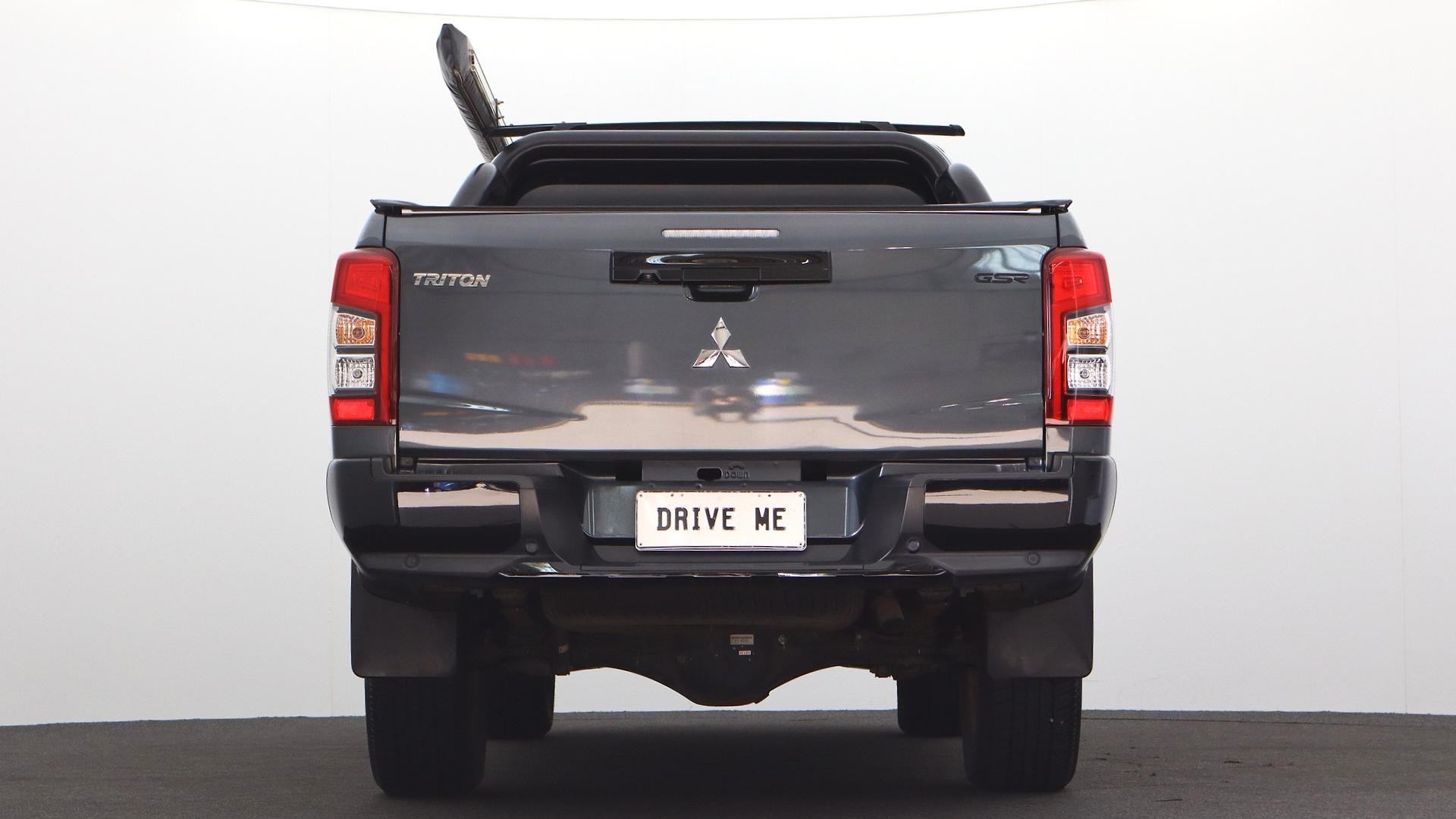 Mitsubishi Triton image 3