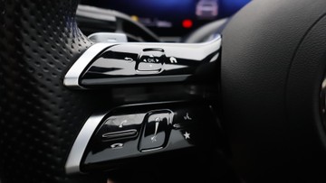 https://dvg-vehicle-assets.s3.amazonaws.com/U18928/bt8lruqe89mryk0k69zdsmflx.jpg
