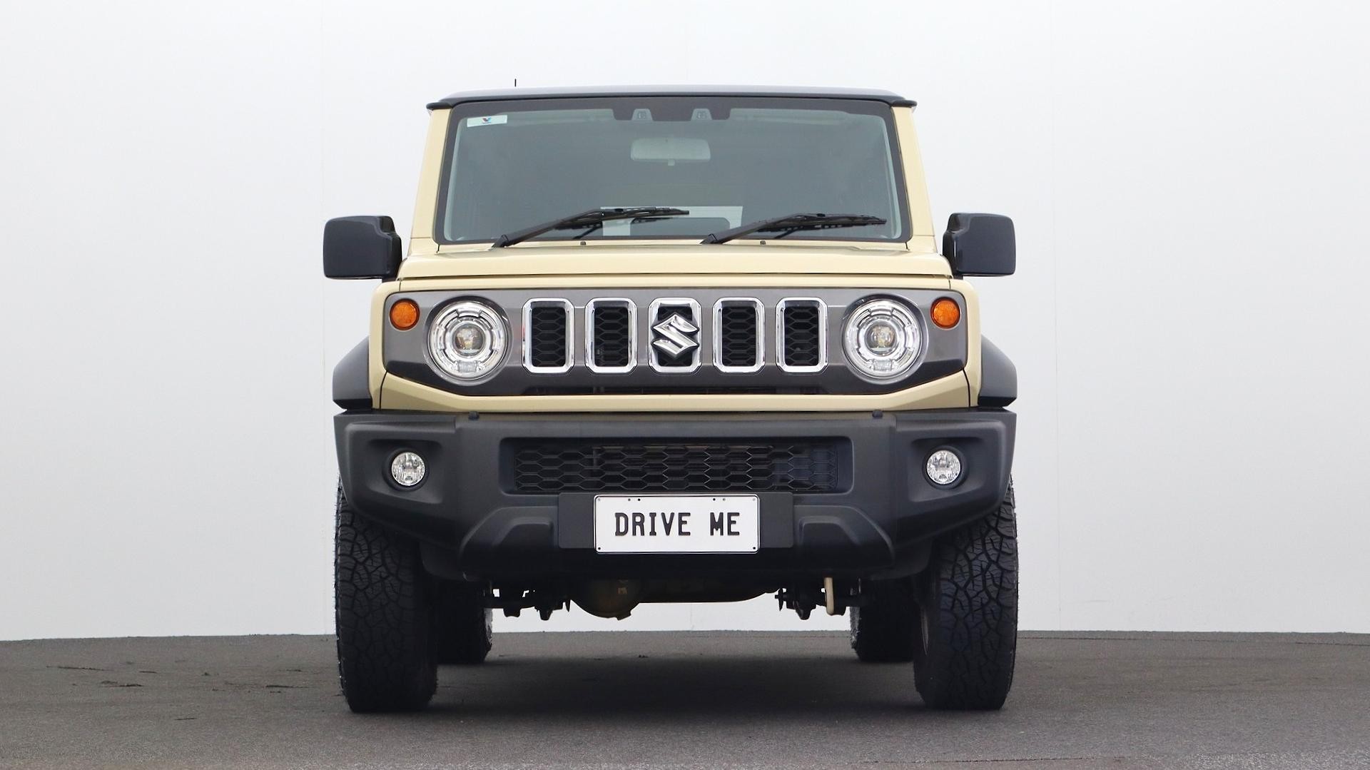 Suzuki Jimny image 2