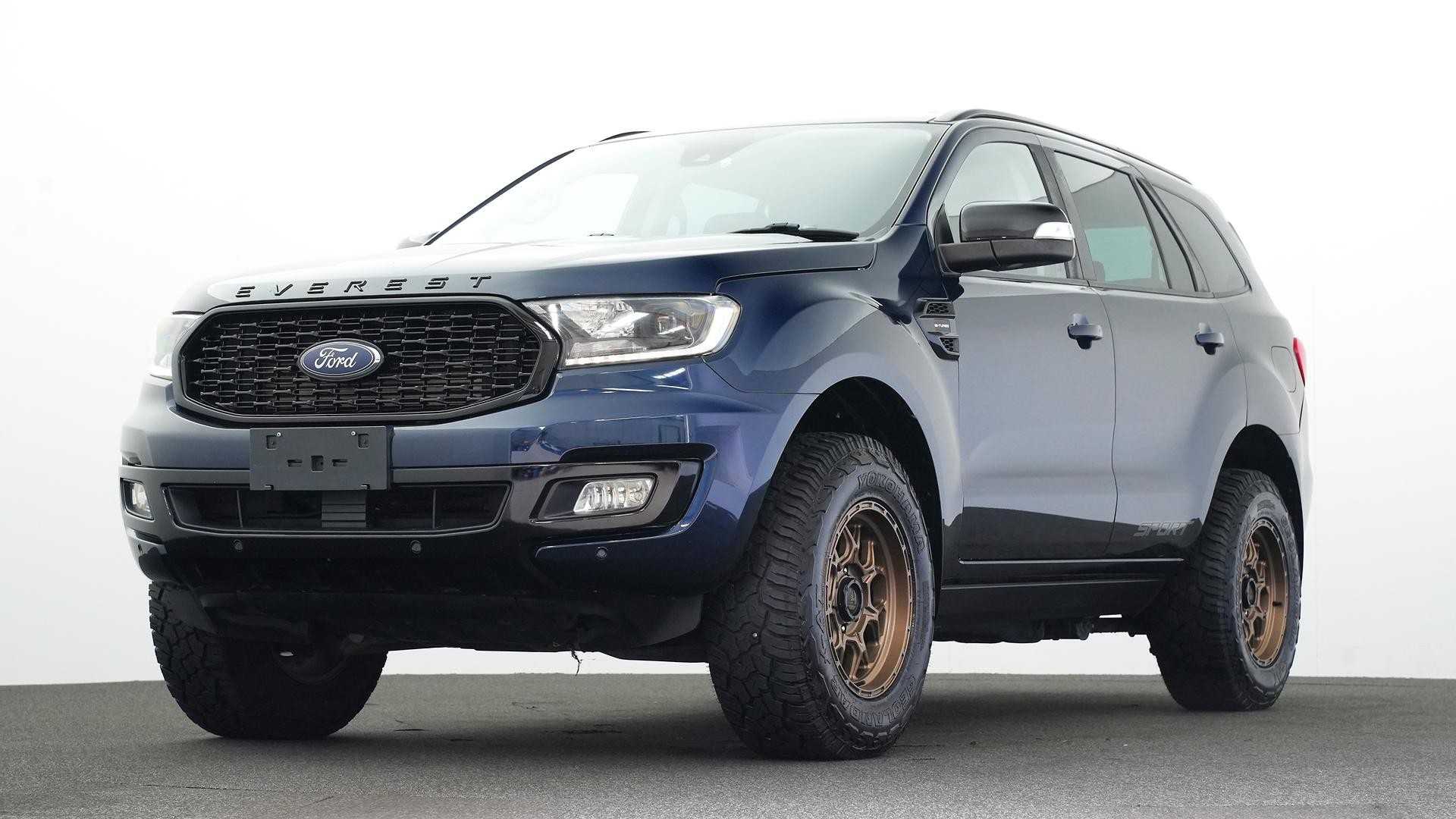 Ford Everest image 1