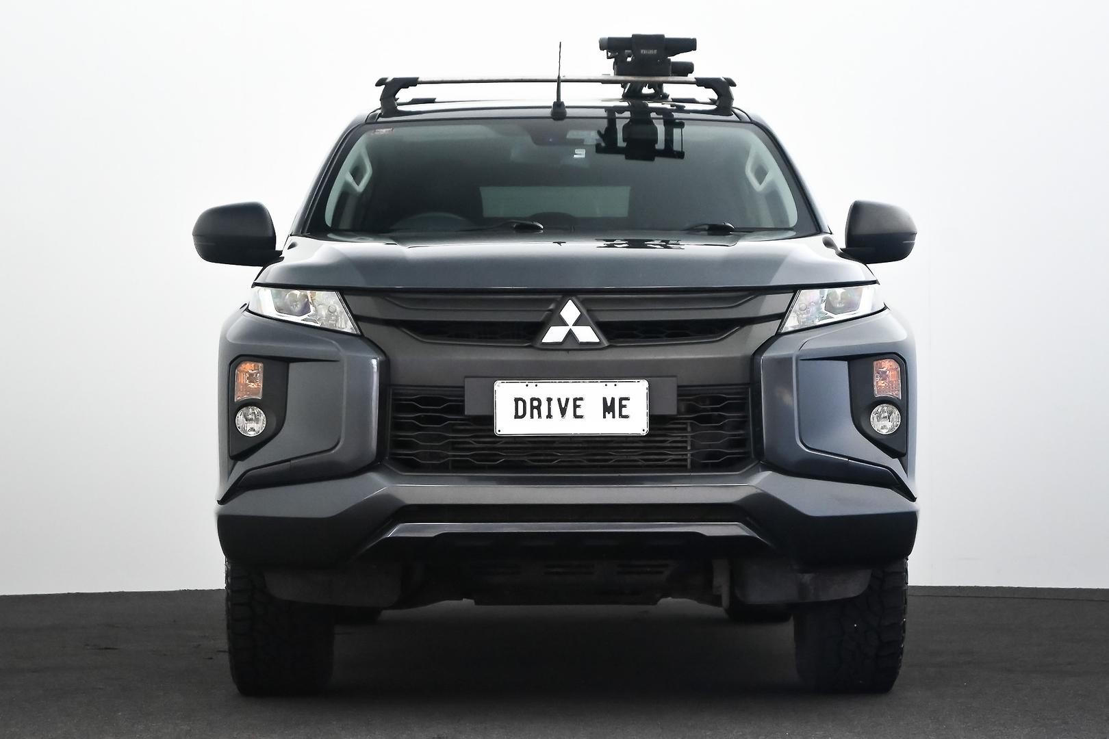 Mitsubishi Triton image 2