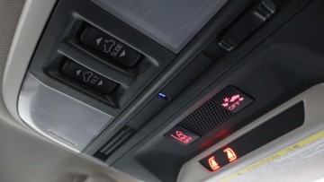 https://dvg-vehicle-assets.s3.amazonaws.com/U18987/2ch74icoddm748gaoub6wpevl.jpg