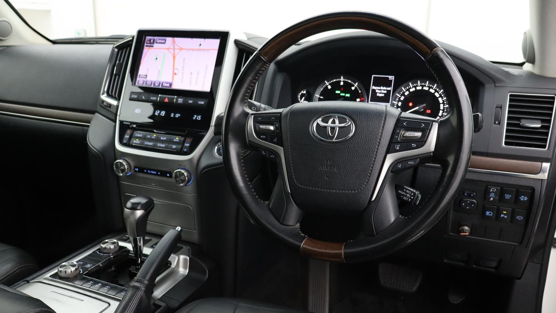 Toyota Landcruiser image 4