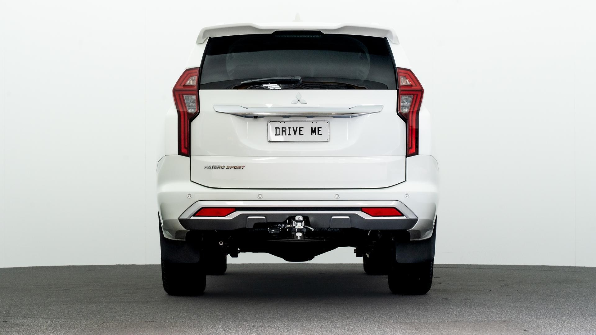 Mitsubishi Pajero Sport image 3