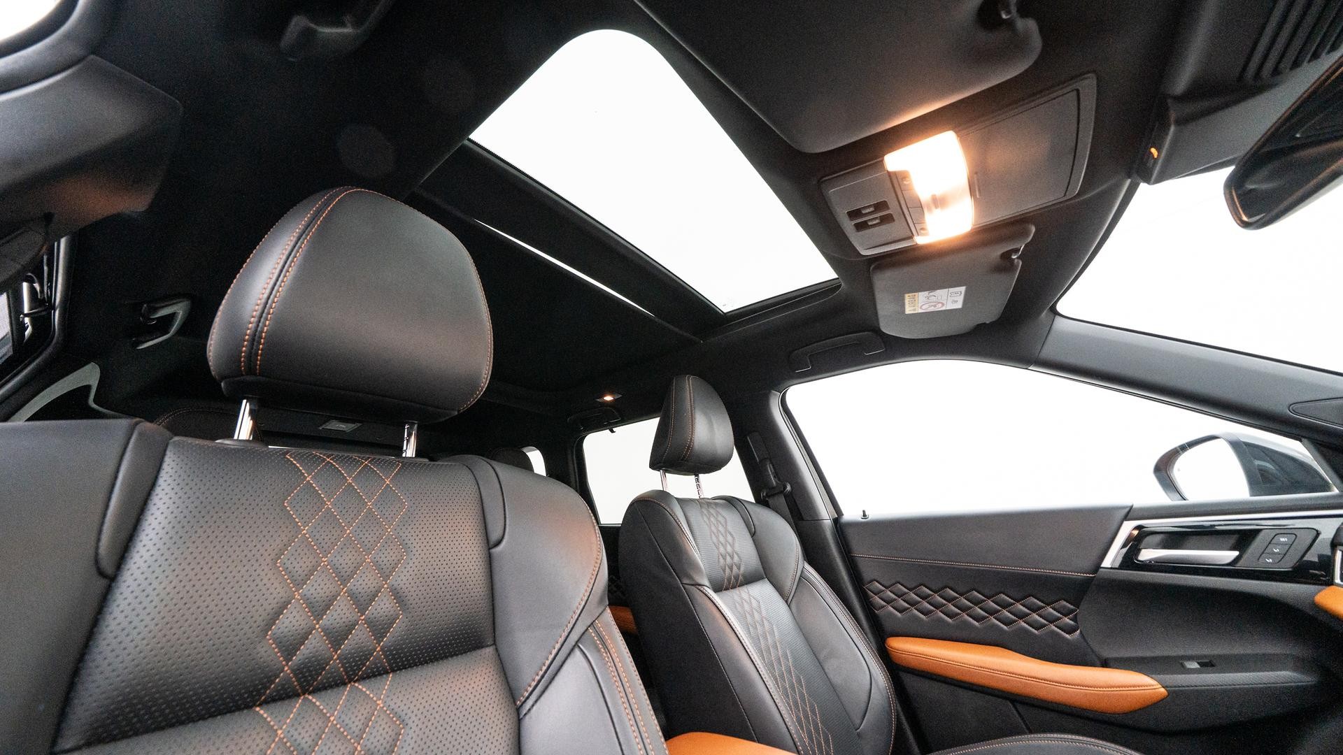 Mitsubishi Outlander image 4