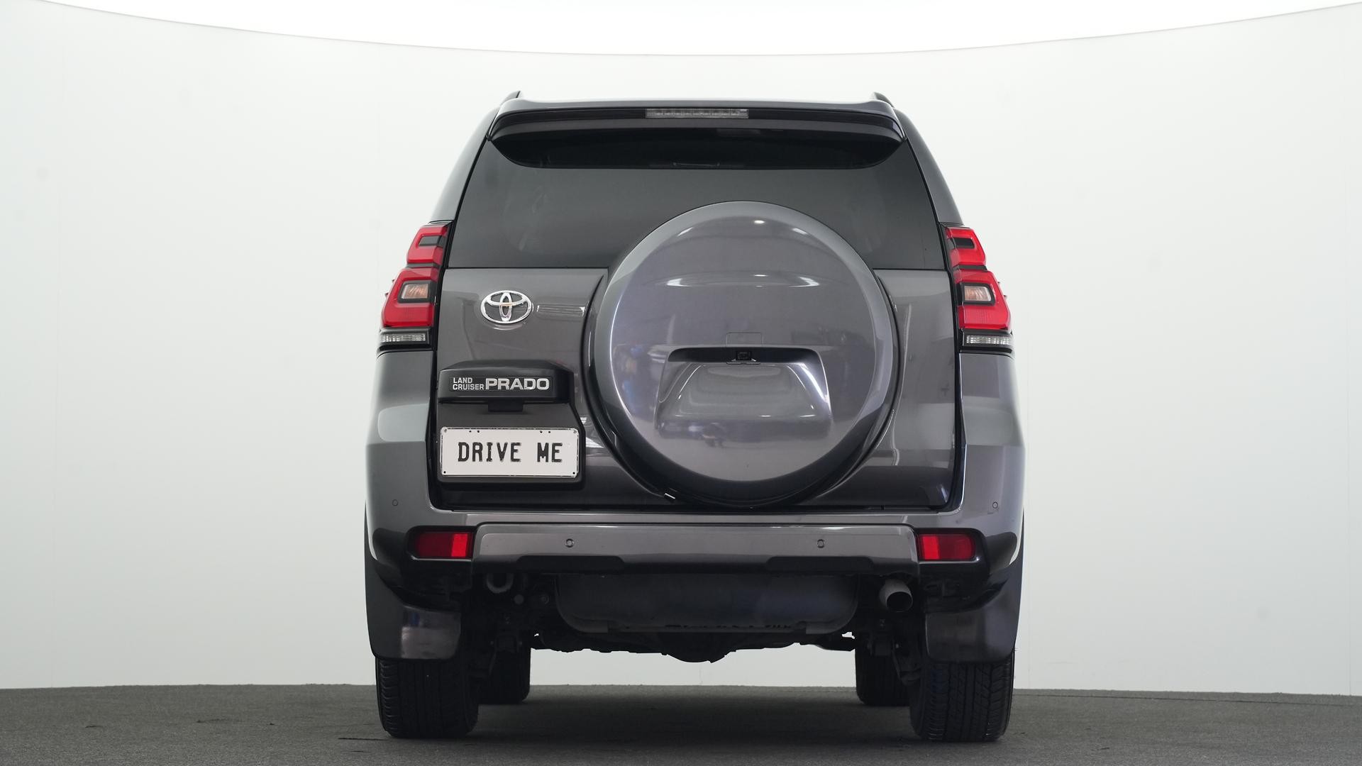 Toyota Landcruiser Prado image 3