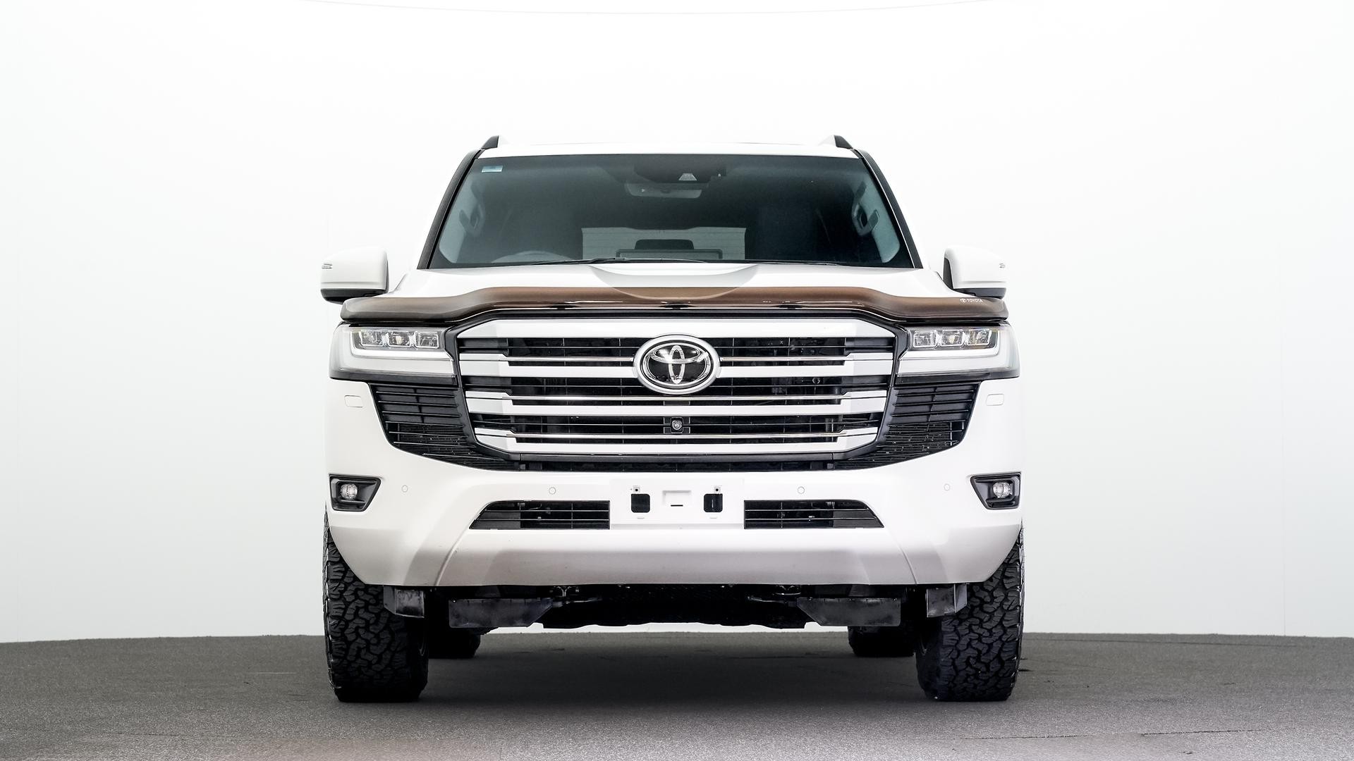 Toyota Landcruiser image 2