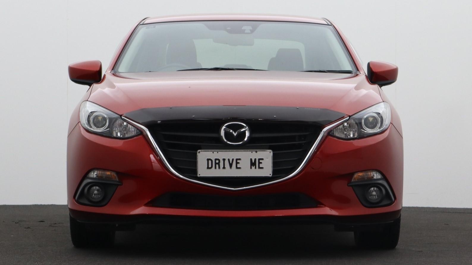 Mazda 3 image 2