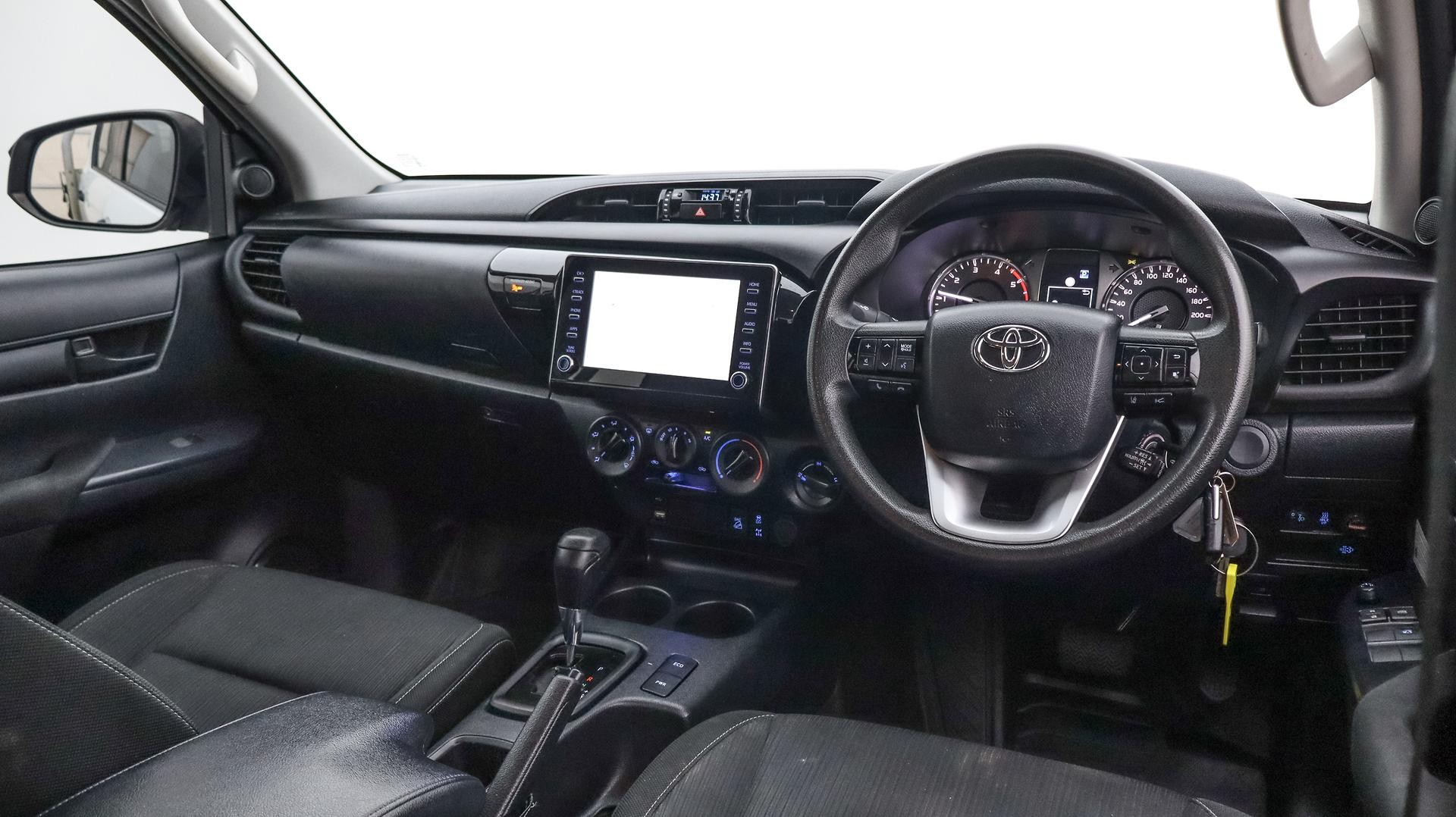 Toyota Hilux image 4