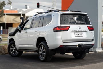 https://dvg-vehicle-assets.s3.amazonaws.com/U19139/3cspc8wjvdvu5blo34iigtl5n.jpg