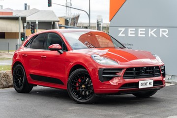 https://dvg-vehicle-assets.s3.amazonaws.com/U19142/4zb6suk9f7eagsanhxwpb51su.jpg