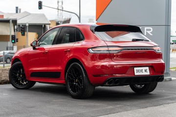 https://dvg-vehicle-assets.s3.amazonaws.com/U19142/7042aja3r23hbzjlh7thy73y2.jpg