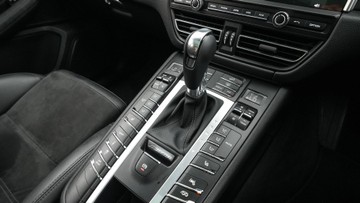 https://dvg-vehicle-assets.s3.amazonaws.com/U19142/d1h3s3tl003qrlhmxolamkenf.jpg