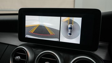 https://dvg-vehicle-assets.s3.amazonaws.com/U19147/2qvyoo8gjz87ghs0btwh6y45.jpg