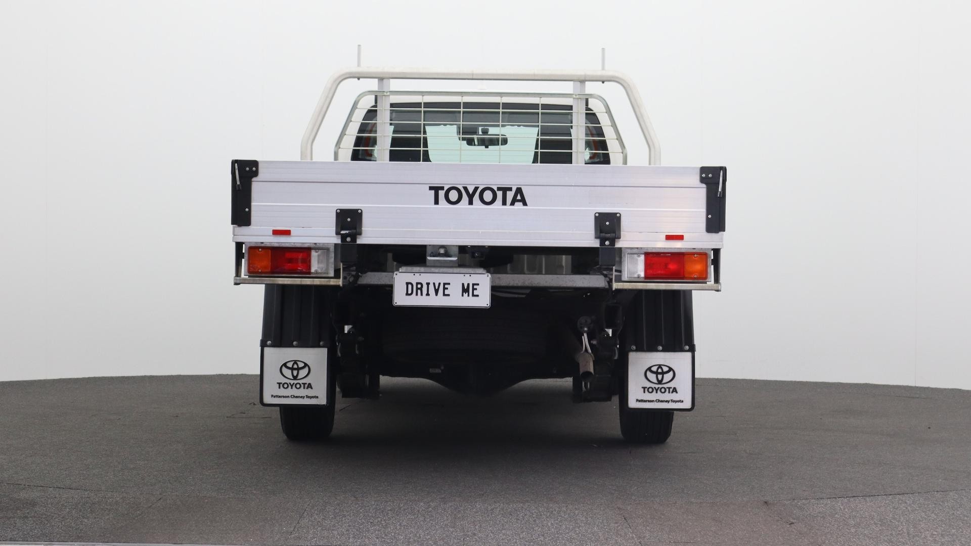 Toyota Hilux image 3