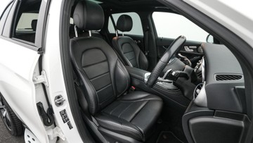 https://dvg-vehicle-assets.s3.amazonaws.com/U19179/3rr6r8kai9snezcysp1640a9f.jpg