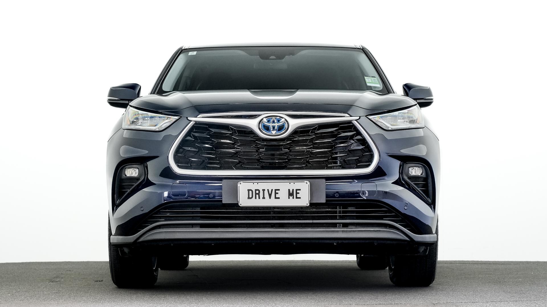 Toyota Kluger image 2