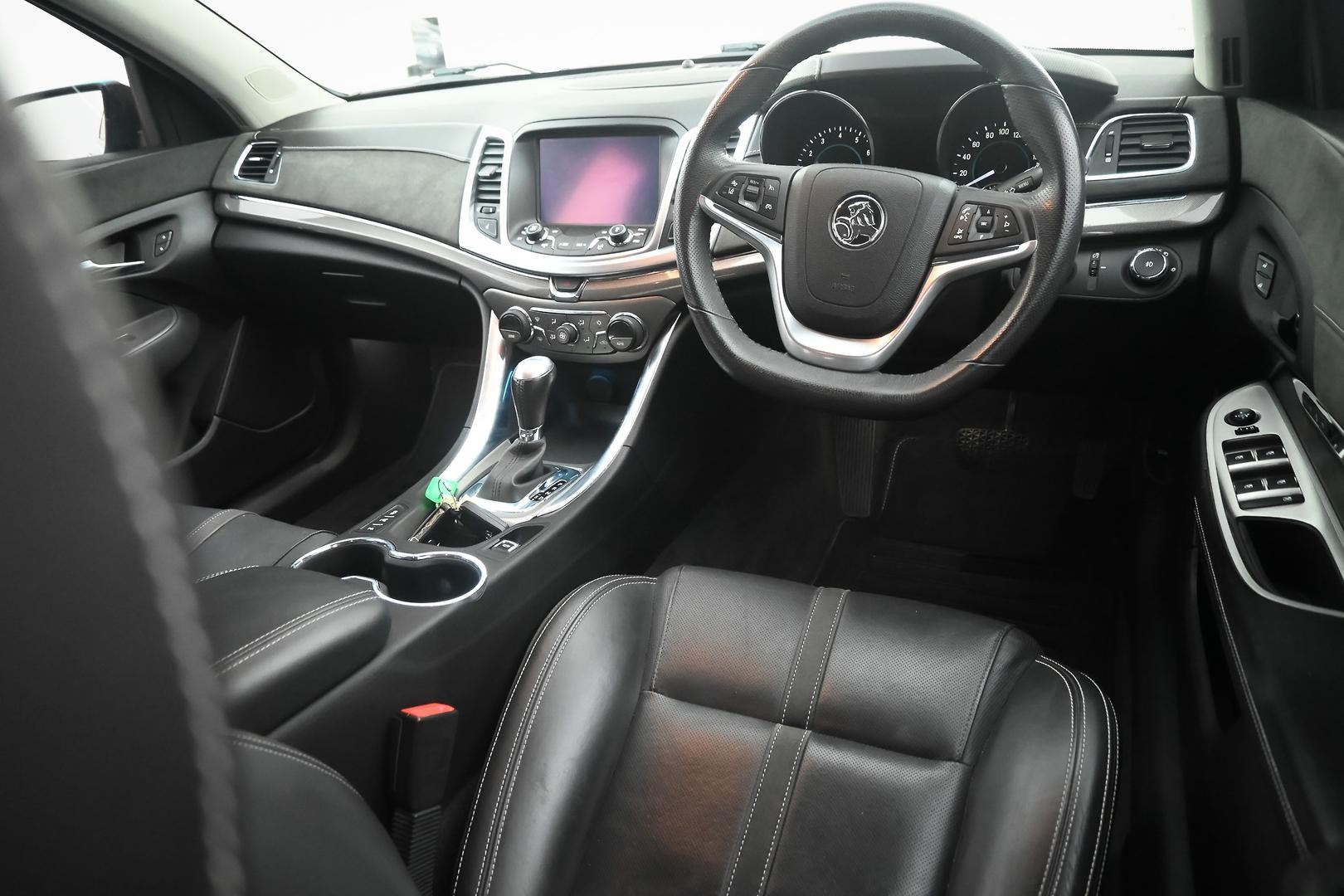 Holden Calais image 4