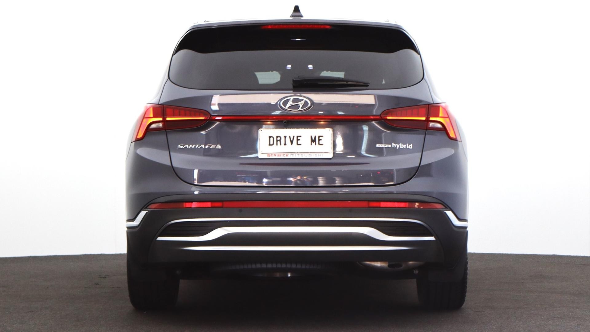 Hyundai Santa Fe image 3
