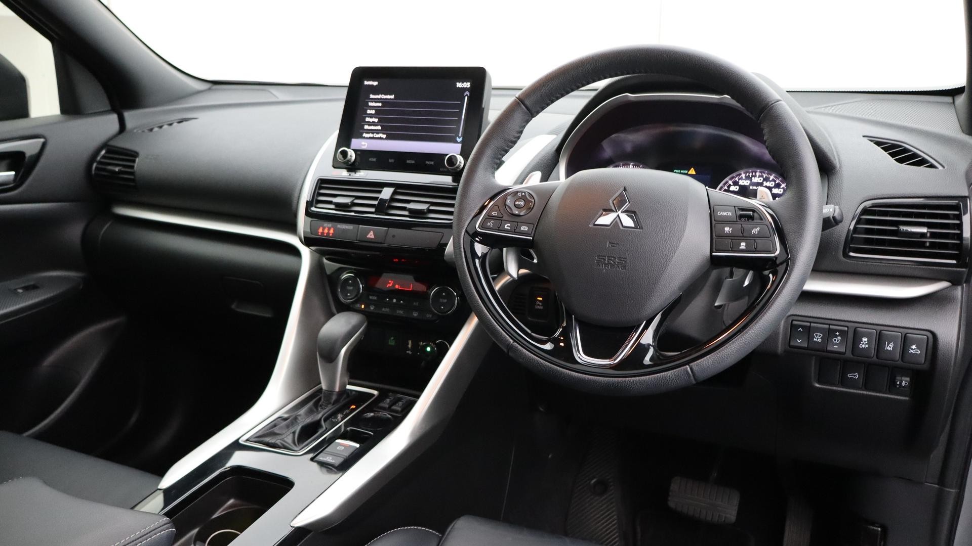 Mitsubishi Eclipse Cross image 4