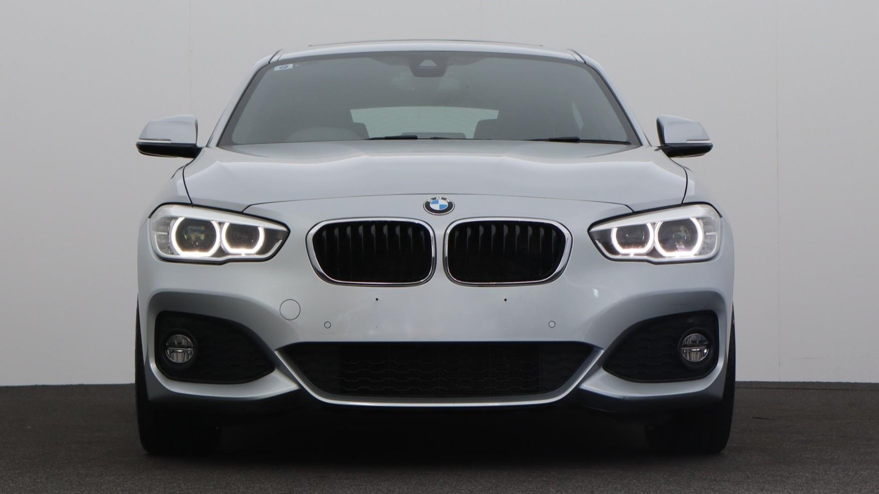 BMW 1 Series image 2