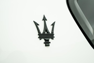https://dvg-vehicle-assets.s3.amazonaws.com/U19212/11990fj8y2ux6h19bshdkhdnb.jpg