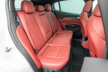 https://dvg-vehicle-assets.s3.amazonaws.com/U19212/1n28c3ols1dcizmhmlepclwgw.jpg