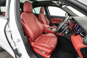 https://dvg-vehicle-assets.s3.amazonaws.com/U19212/3ipv2cye0i7xaiw5l9bgio1a6.jpg