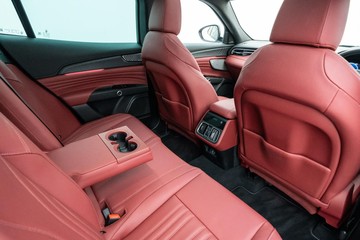 https://dvg-vehicle-assets.s3.amazonaws.com/U19212/a2x6dyf5seocbuzcnb6nesw37.jpg