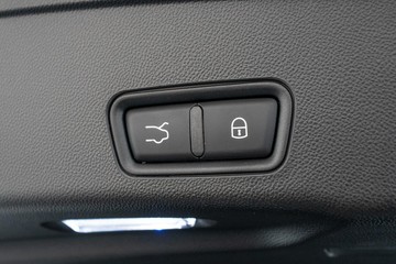 https://dvg-vehicle-assets.s3.amazonaws.com/U19212/asrhnb2afq700o1phi59zjjo5.jpg