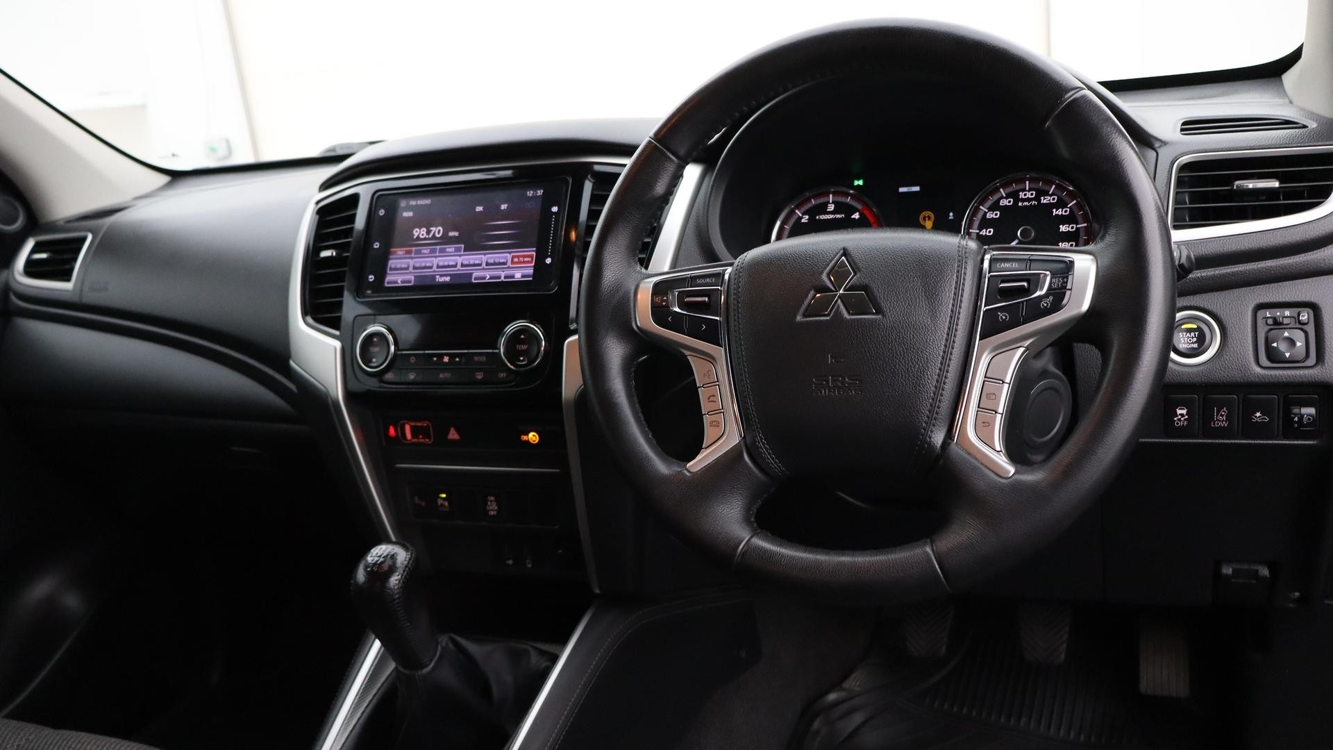 Mitsubishi Triton image 4