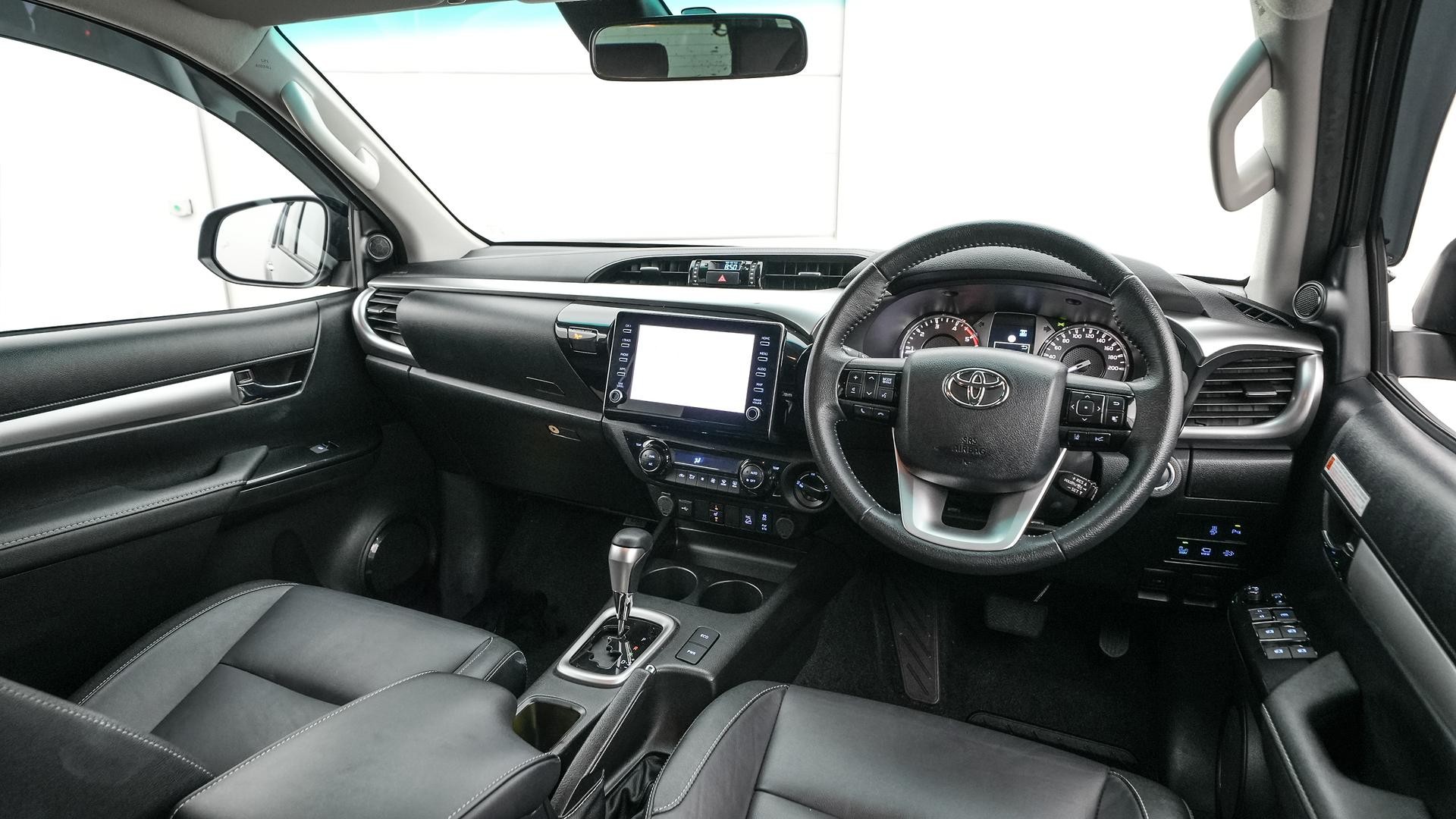Toyota Hilux image 4