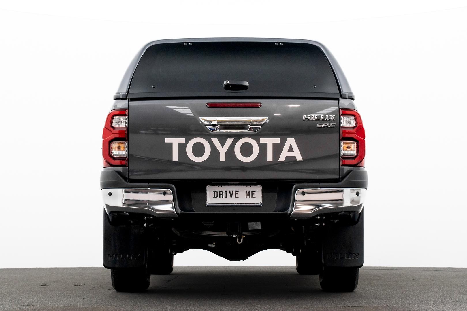 Toyota Hilux image 3