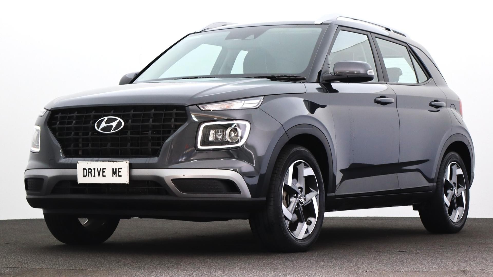 Hyundai Venue image 1