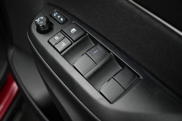 https://dvg-vehicle-assets.s3.amazonaws.com/U19354/5u6yr9srsp7t82jfhb6rjh9t4.jpg